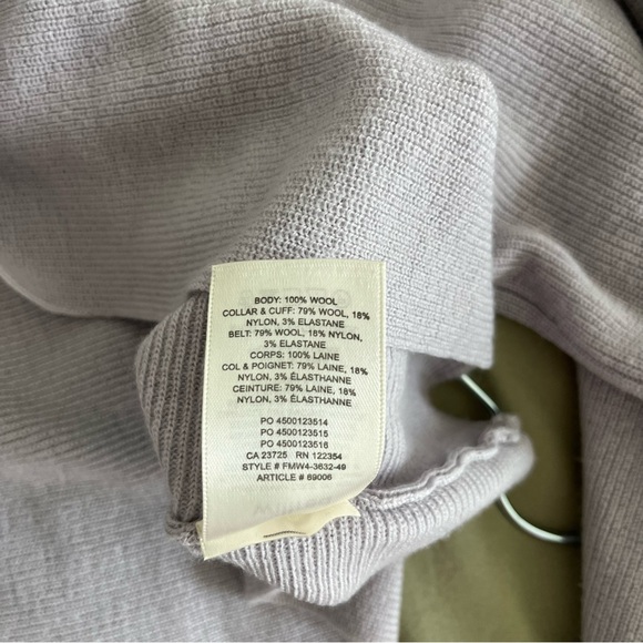 Lilac Aritzia Sweater with Bows - Picture 5 of 5